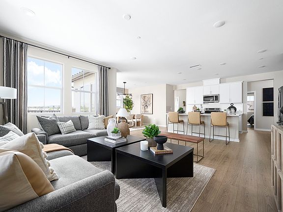 Blossom Plan 7 Great Room Covina, CA