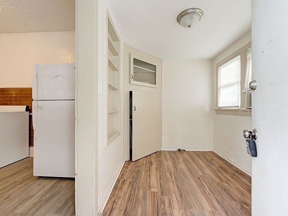 4th image of 2131 NW 12th St #A