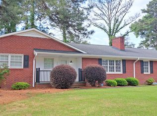 1304 Stockton Rd, Kinston, NC 28504
