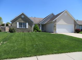 2304 Palo Alto Dr, Springfield, IL 62711