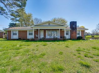 392 Greenfield Dr, Rossville, GA 30741