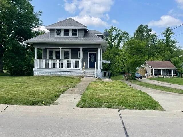 58 Park Ave photo 1