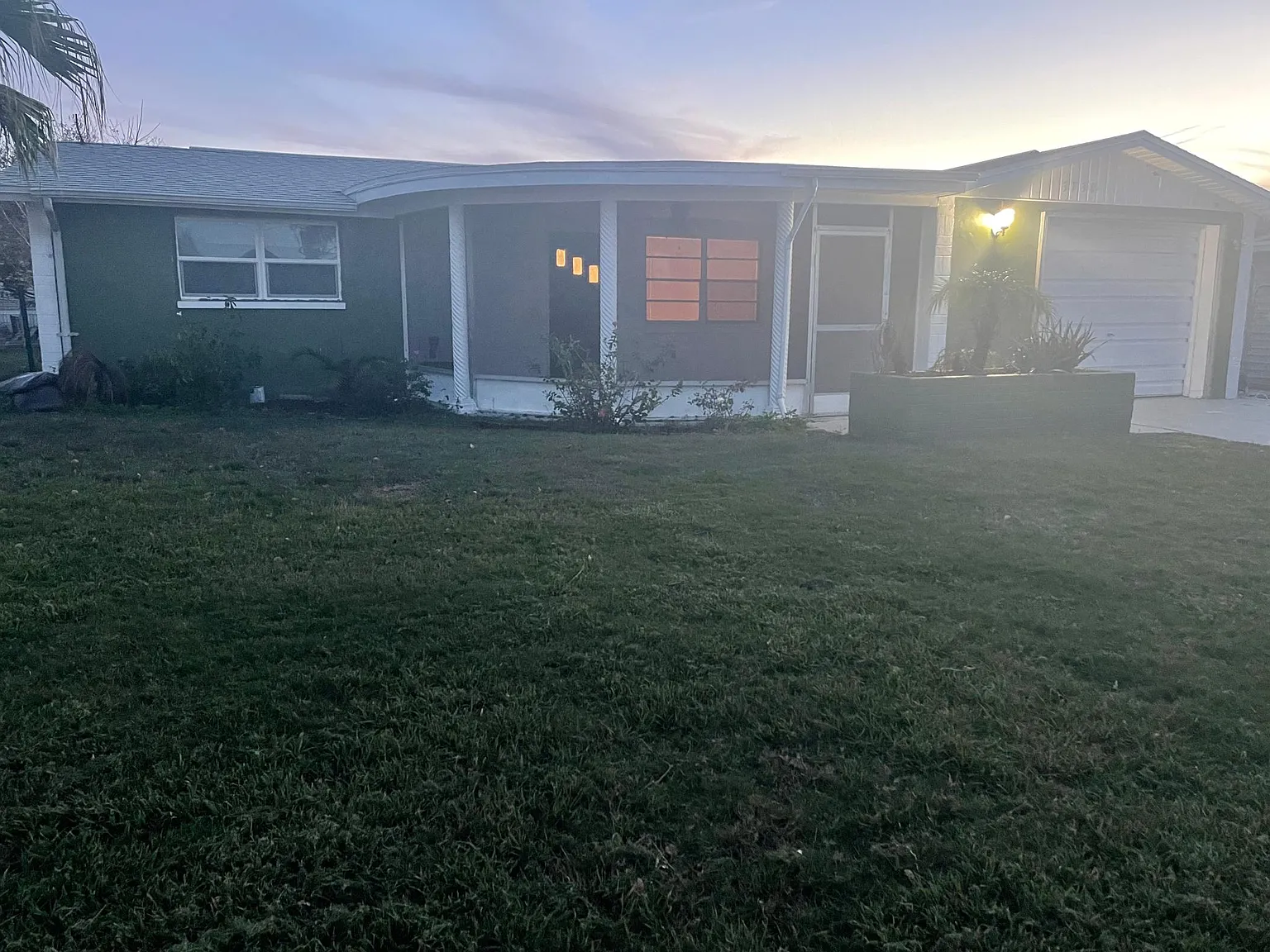 3 bed, 1072 sqft, $1,850 — Photo 1