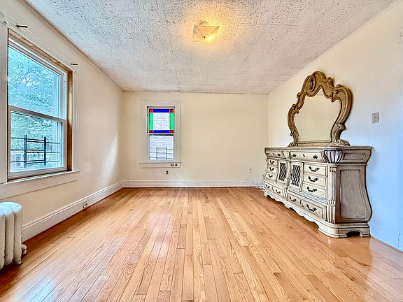 4th image of 78 70th St Floor 2