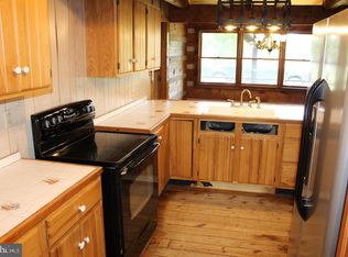 48 Old Falls Rd, Fredericksburg, VA 22405