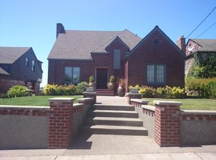 2811 28th Ave W, Seattle, WA 98199