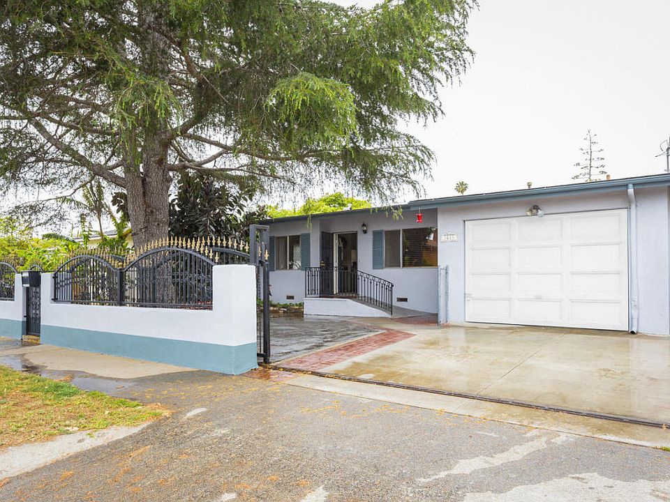 1st image of 1015 Quinientos St