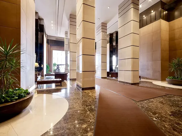 330 East 38th Street image 17 of 23