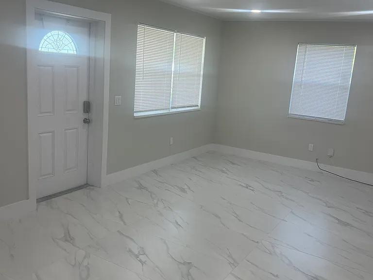 Brand New Hurricane Windows and brand new Window Treatment