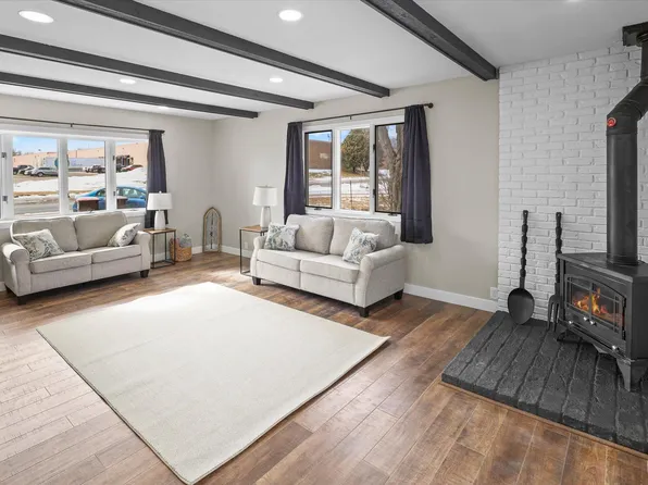 701 10th St E, Hastings, MN 55033