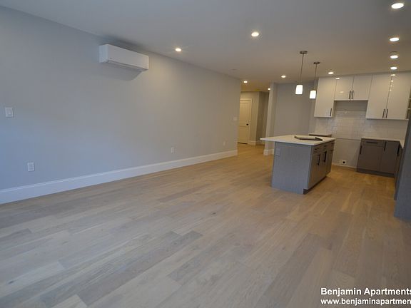 5th image of 425 Market St #3