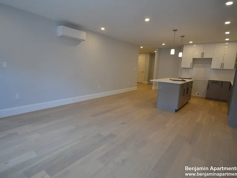 425 Market St #3 — Photo 5