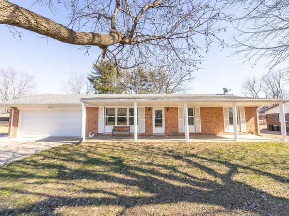 6 Kingman Ct, Belleville, IL 62220