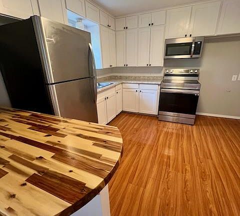 5th image of 510 Davis Dr