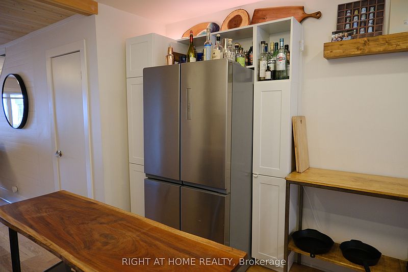 Toronto Townhouse for rent - 2 Bedrooms — photo 13