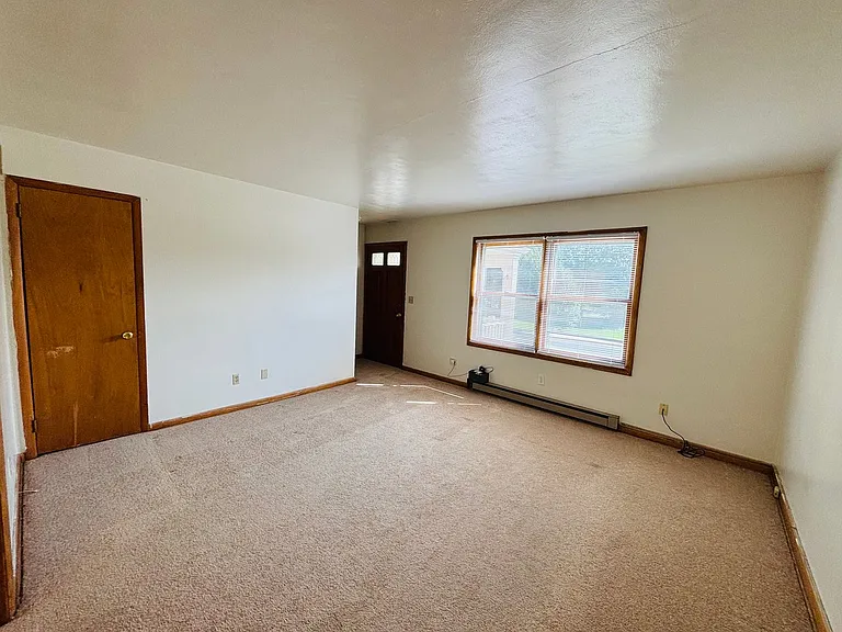 1407 Toms Creek Rd #2 — Photo 8