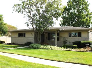 29352 Bon Mar Dr, Warren, MI