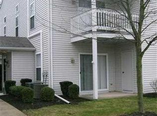 5811M Hidden Lake Dr, Harrisburg, PA 17111