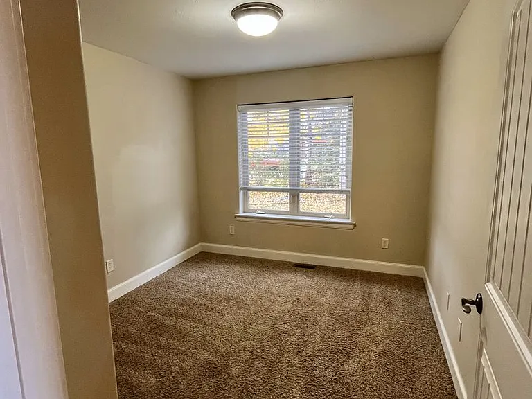 1126 N 15th Ave #201-208 — Photo 7