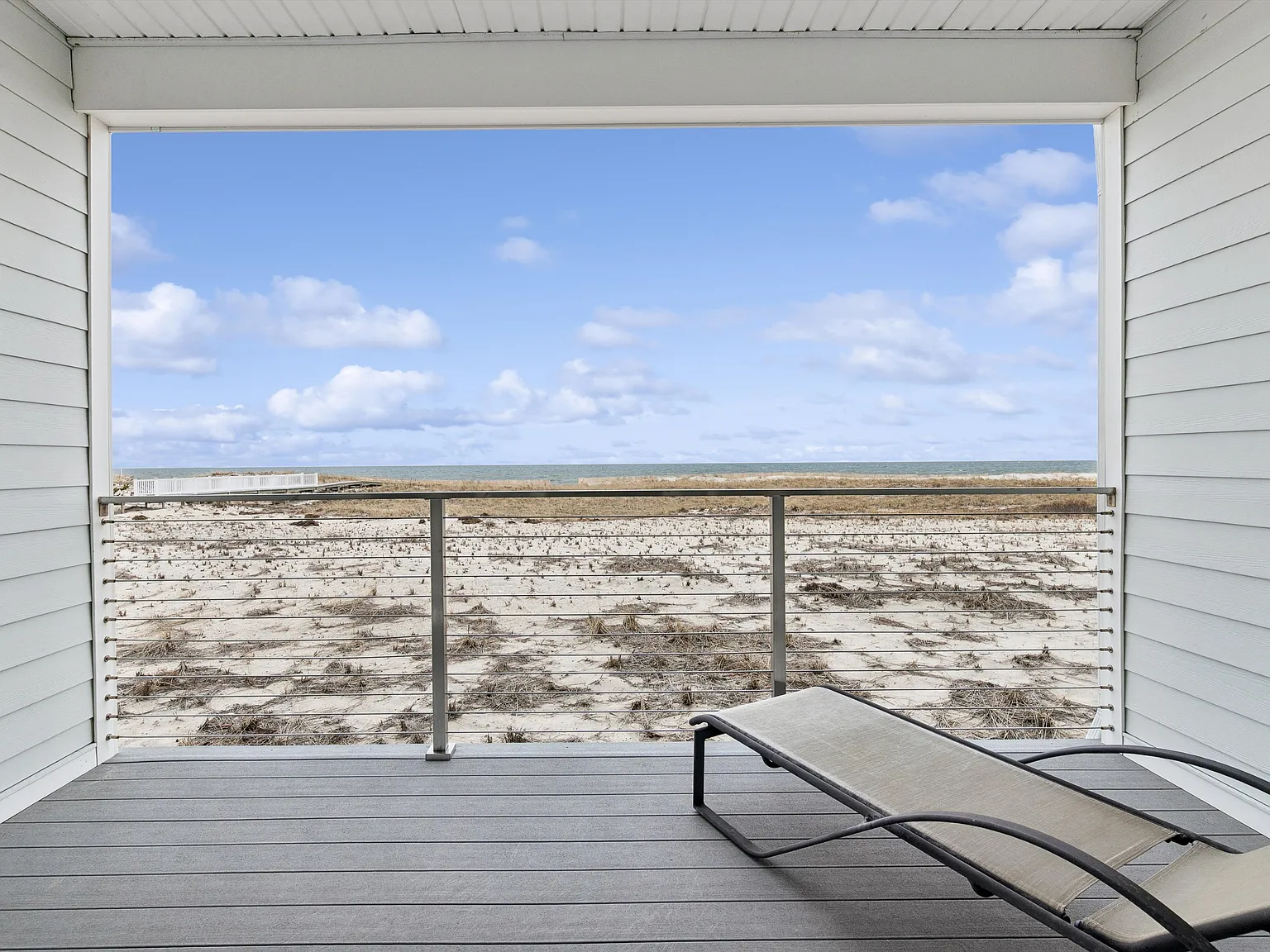 Dune Road Waterfront Co Op In Westhampton Beach — Photo 3