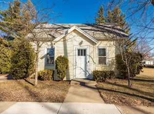 2217 Illinois Ave, Stevens Point, WI 54481