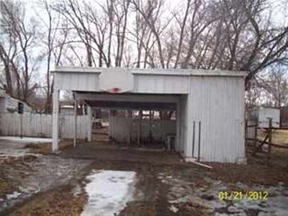 5th image of 65 E 2nd St