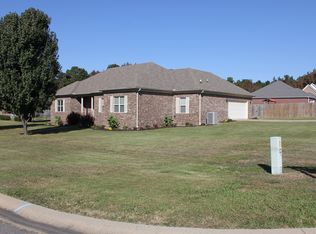 100 Booker Dr, Lonoke, AR 72086