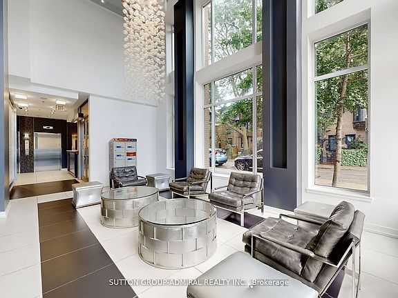 4th image of 220 George St #304