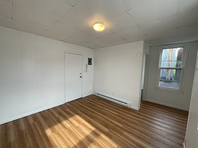 60 Chambersburg St #4 — Photo 2