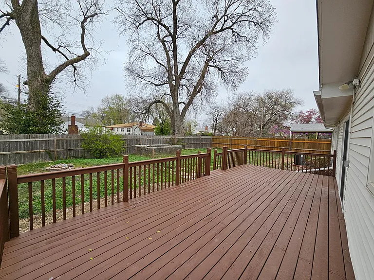 6322 E Eastwood Ave — Photo 10