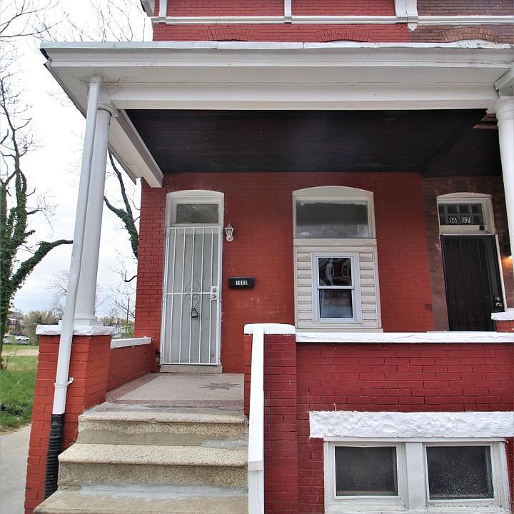 1st image of 1609 E 28th St