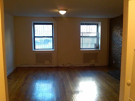 Rented by Alta Real Estate | media 32