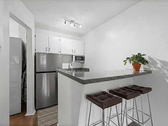 4th image of 3930-3940 N Cherry Ln #3940-02