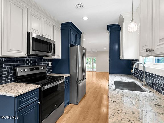 2nd image of 10 Medford Court