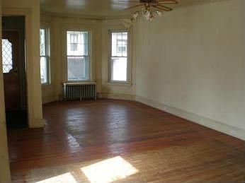 2nd image of 42-44 Wyoming St