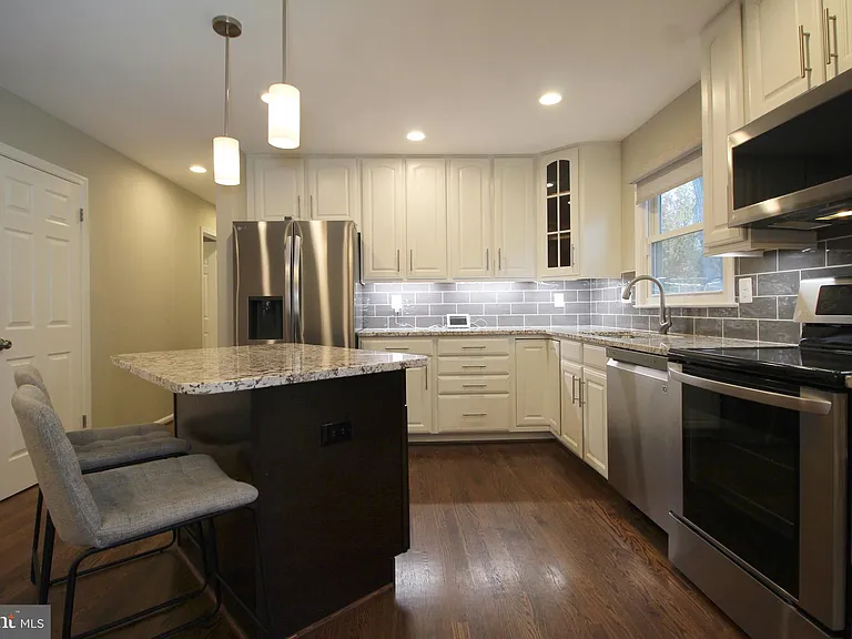 4500 Lantern Pl — Photo 7