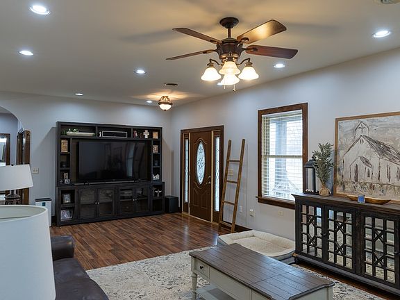 5th image of 268 Bryer Lake Rd