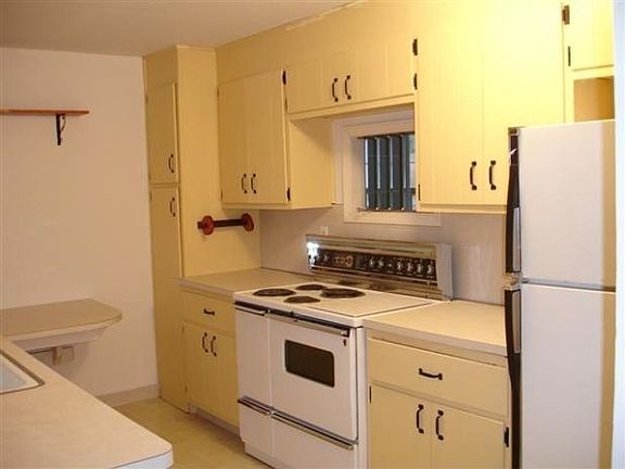 2nd image of 29353 Luxona Ave