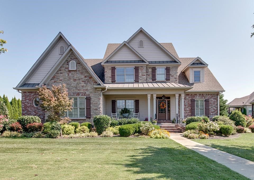 1st image of 2831 Beaulah Dr