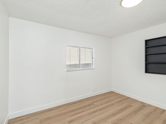 5th image of 3824 W 104th St