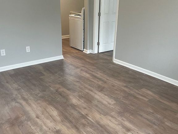 3rd image of 1011B Tuscaloosa St