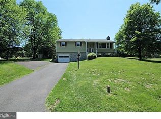 2336 Welsh Dr, Sanatoga, PA 19464