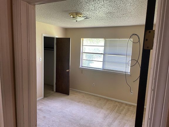 4th image of 4806 NW Motif Manor Blvd APT B