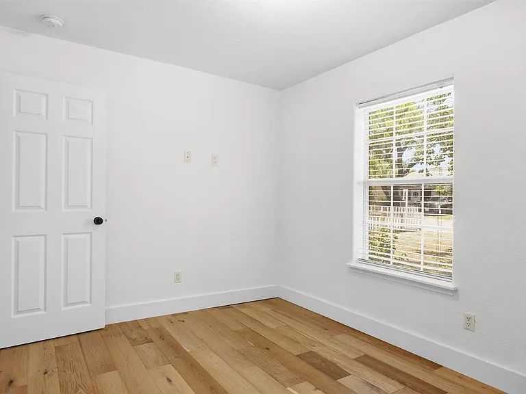 6802 Villita Avenida St — Photo 24