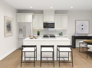 705 S Lyon St, Santa Ana, CA 92705