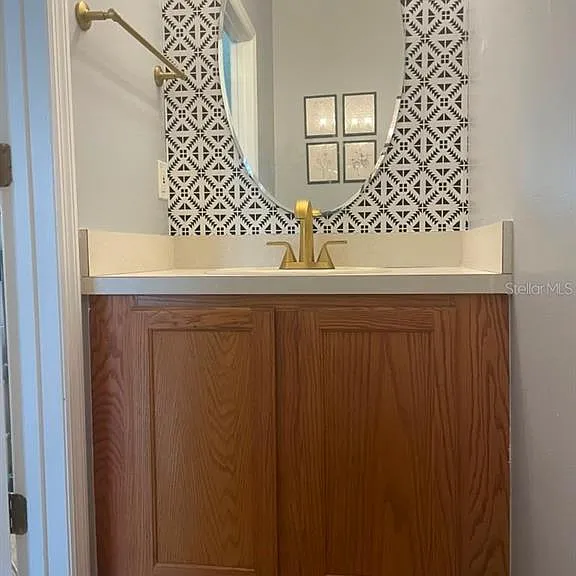 290 Marion Pl — Photo 8