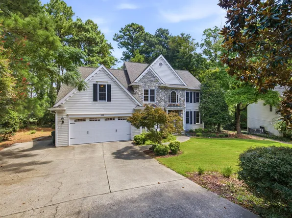 202 Montford Hall Ct, Cary, NC 27519