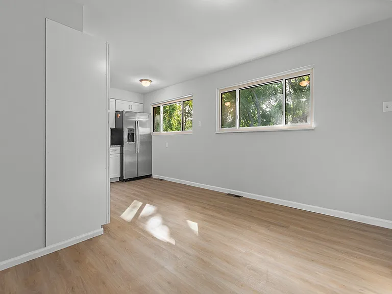 545 Patterson Ln — Photo 7