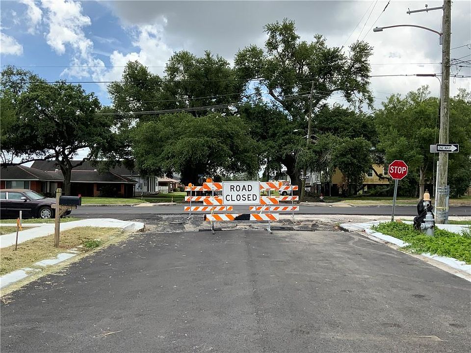 2nd image of 5708 Lafaye St