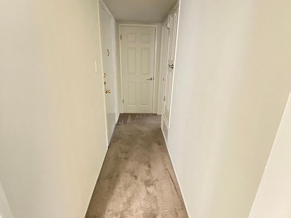 3rd image of 1228 Floribunda Ave APT 15